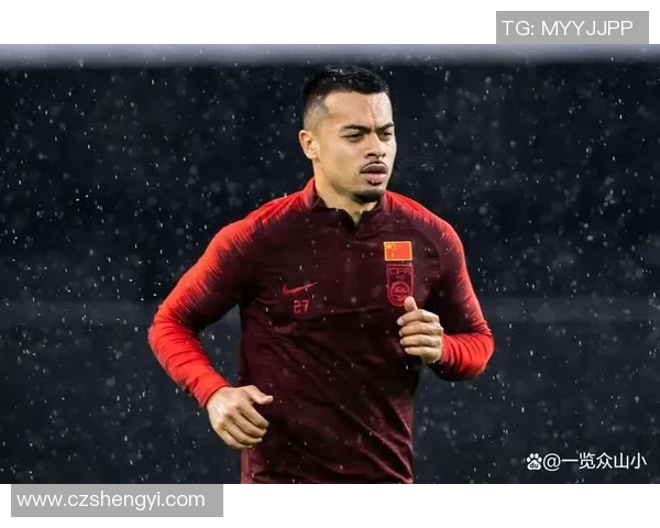 感动人心的足球明星背后那些不为人知的故事与奉献精神